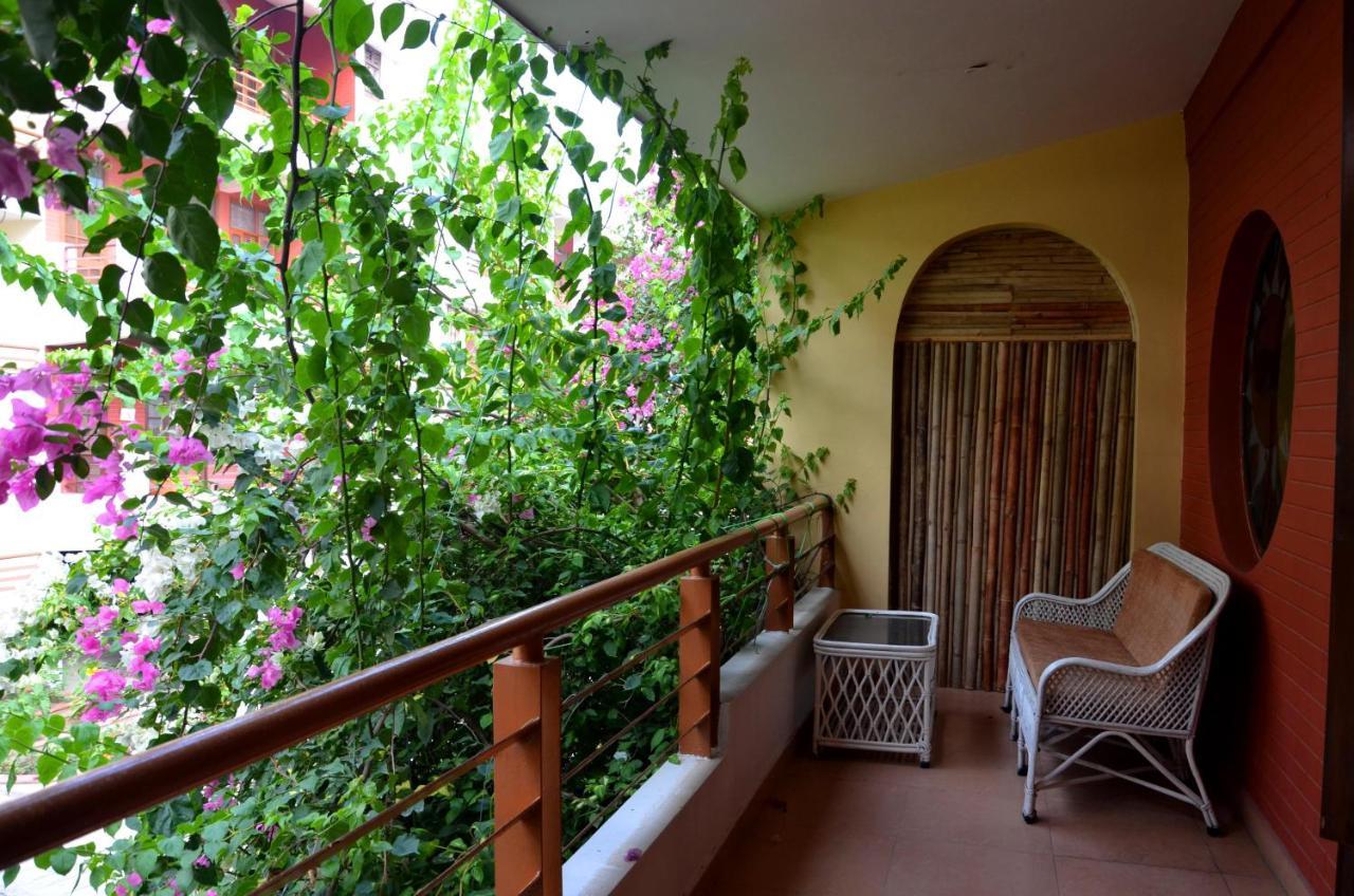 Ganga Vatika Ayurveda Bhavan Hotell Rishīkesh Exteriör bild